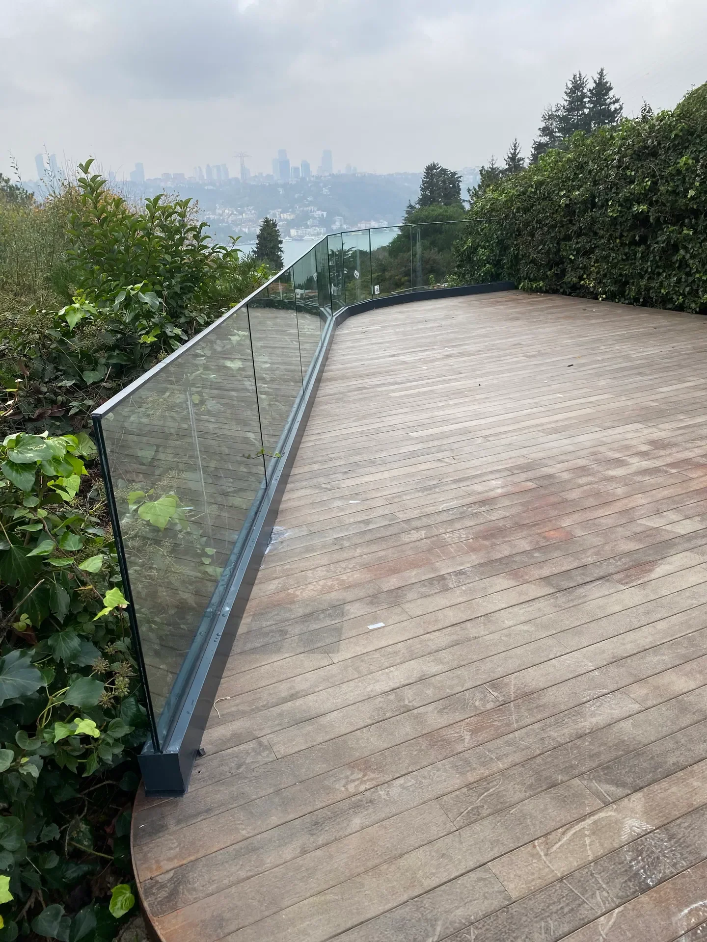 Dış Mekan Cam Teras Korkuluğu